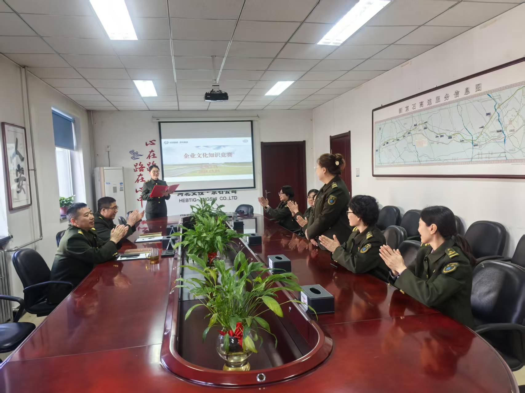 b17c945ab1e995a7d9e31e2510d9844.jpg b17c945ab1e995a7d9e31e2510d9844.jpg